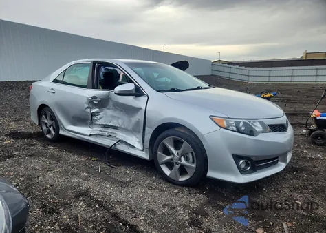 2012 Toyota Camry Se z USA, uszkodzony, nr VIN 4T1BK1FK1CU003516